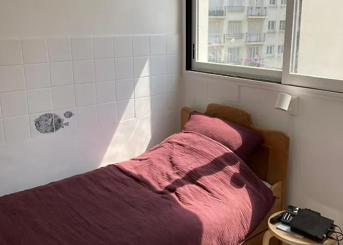 パリ16区 改装したばかりのアパルトマン クーラー付 Apartament *