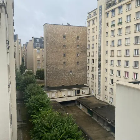 Apartment パリ16区 改装したばかりのアパルトマン クーラー付