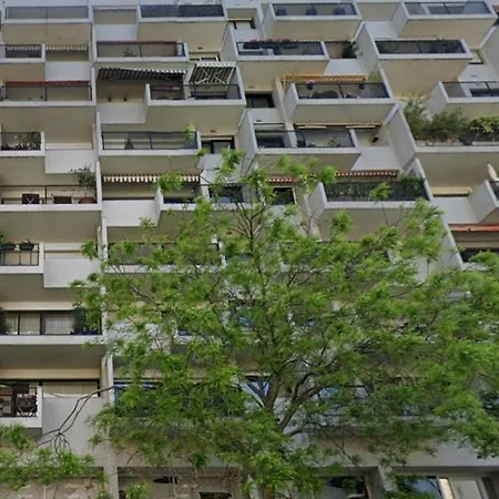 パリ16区 改装したばかりのアパルトマン クーラー付 פריז